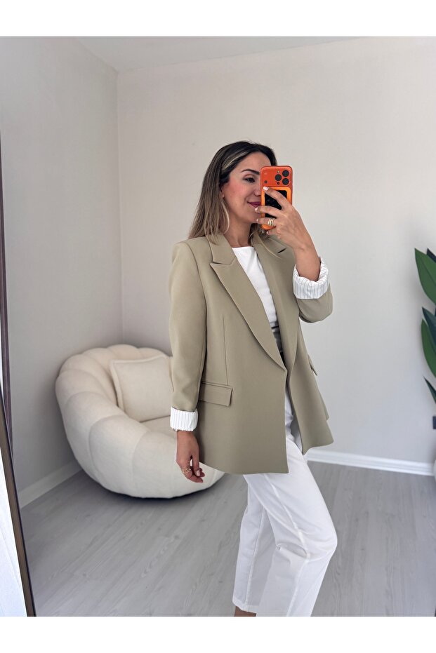 Kolu Katlamalı Blazer Ceket - 3