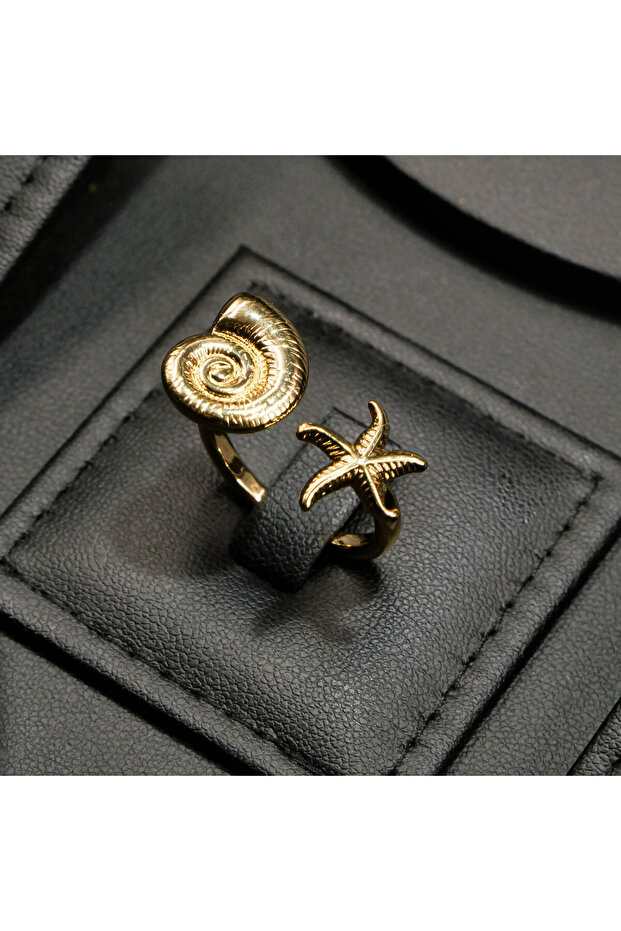 Gold Shell & Palm Tree Ring - Unique Spiral Design Master Ring