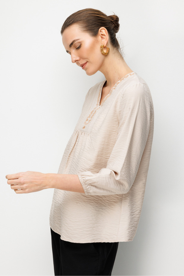 Women's V-Neck Ethnic Embroidered Long Sleeve Blouse Beige