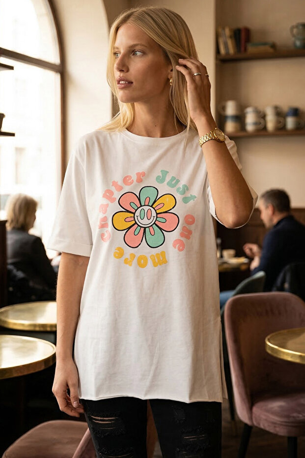Women's White Front Floral Printed Side Slit Cotton T-Shirt Arm-26Y137003