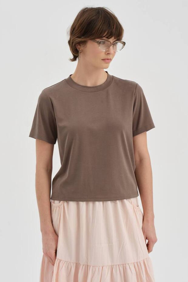 Women's Premium Quality Design Basic Tshirt
