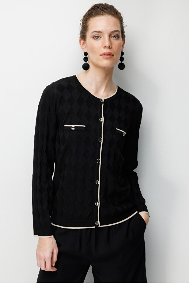 Women's Crew Neck Small Diamond Patterned Fine Knit Cardigan Black