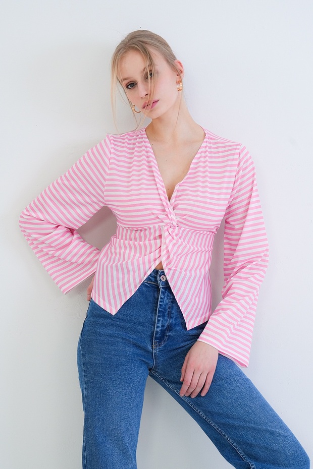 Pink V-Neck Cotton Blouse with Twist and Slit Detail Alc-X15442