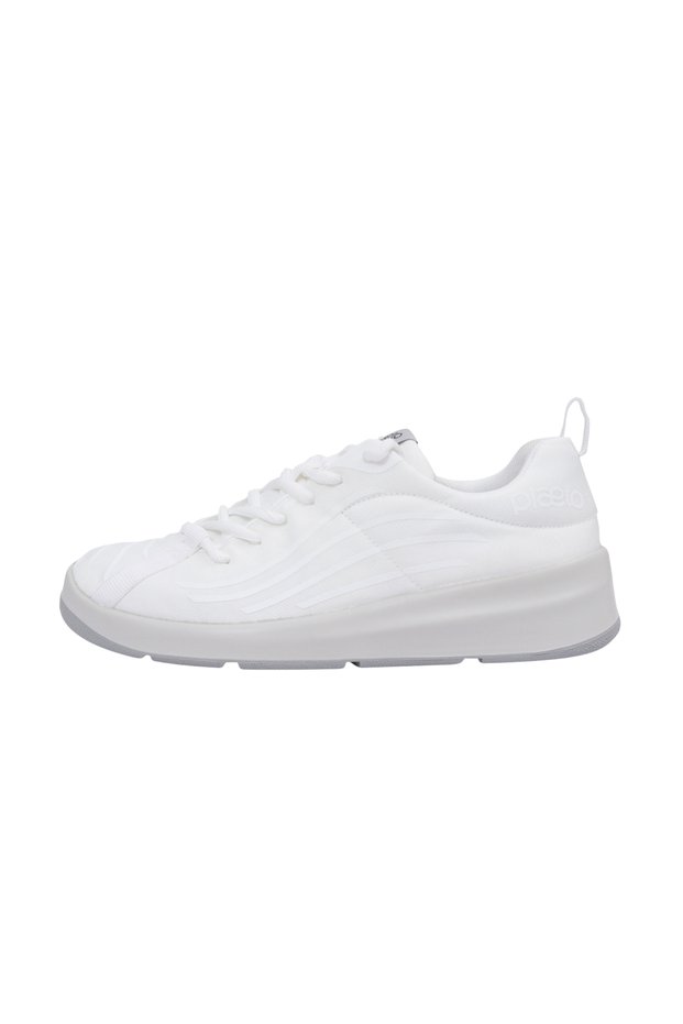 Nova School Shoes - White - Non-Marking- Lace Shoes - Boys and Girls