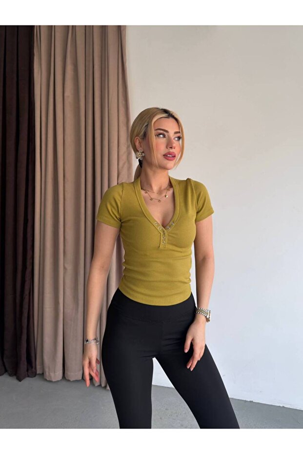 Women's V-Neck Snap Detailed Top Ribbed Knit Cropped