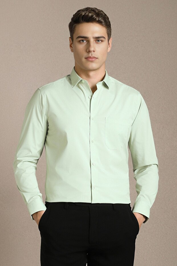 Men Classic Fit Long Sleeves Shirt