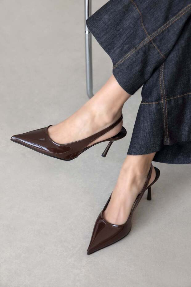 Jeres Women's Heeled Patent Leather Shoes Brown