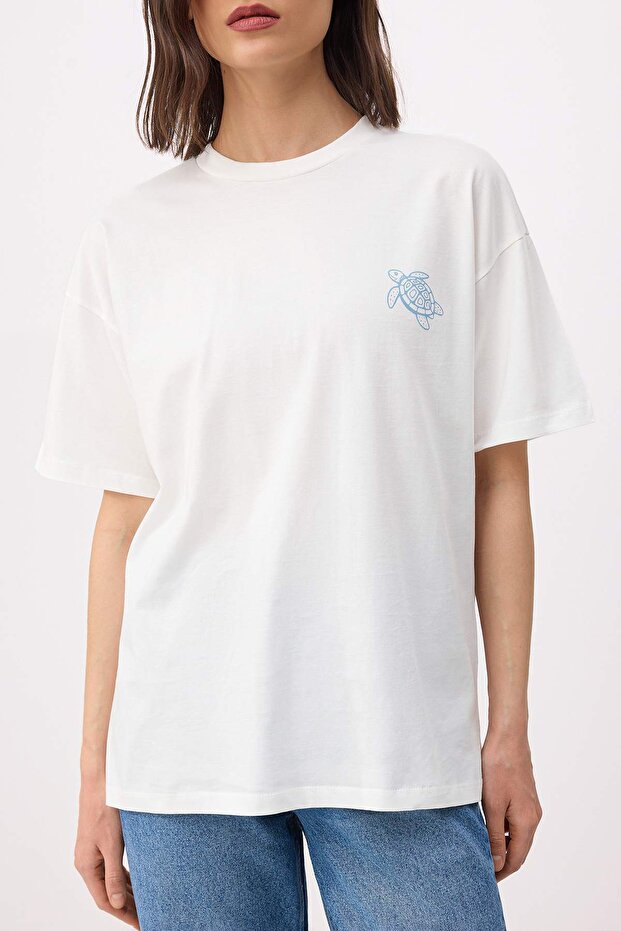 Ekru Baskılı Oversize/Geniş Kalıp Düşük Kol Kısa Kollu Tok %100 Pamuk Örme T-Shirt TWOSS26TS00160 - 3