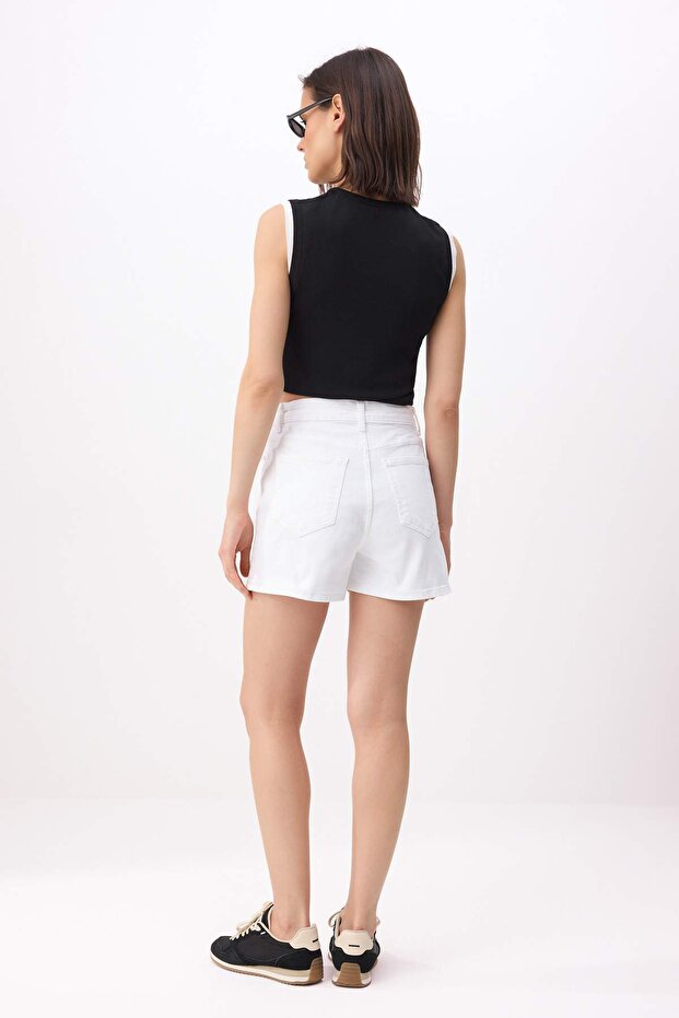 Beyaz More Sustainable Yüksek Bel City Boy Denim Şort TWOSS20SR0210 - 4