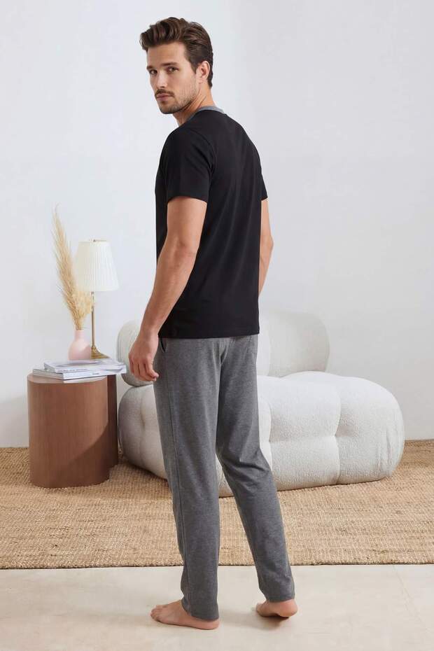 Siyah Regular Düğmeli Yaka Örme Pijama Takımı TMNSS26PT00033 - 3