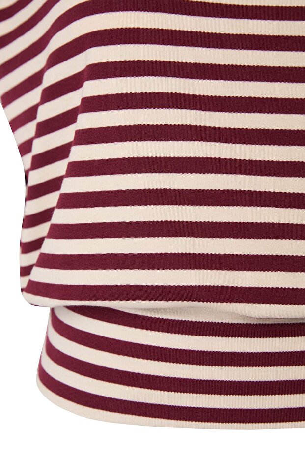 Bordo Çizgili Fularlı Asimetrik Yaka Viskon Ribana Büyük Beden Bluz TBBSS26AF00141 - 6