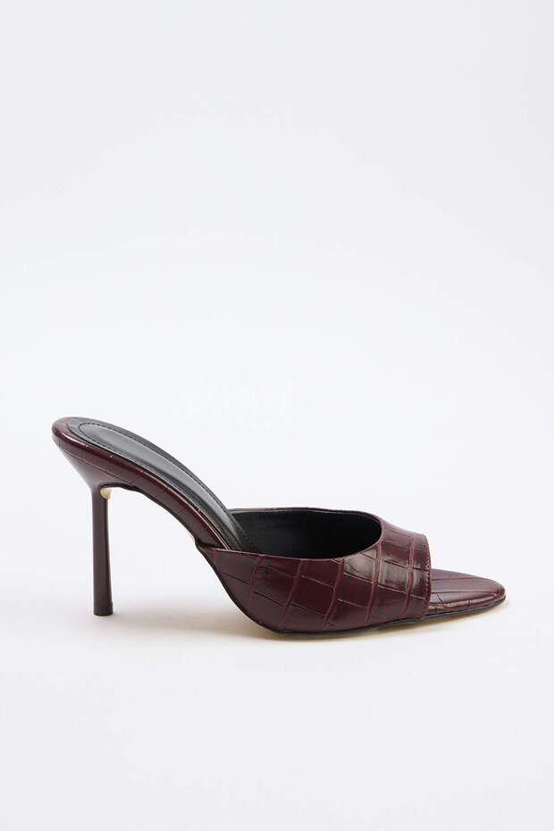 Bordo 9 cm Kadın Klasik Topuklu Ayakkabı TAKSS26TO00049 - 1