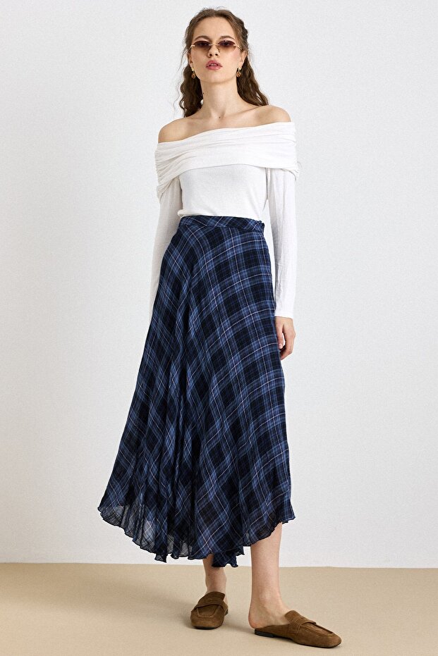 Plaid Patterned Flared Thin Fabric Skirt Dark Blue 7074