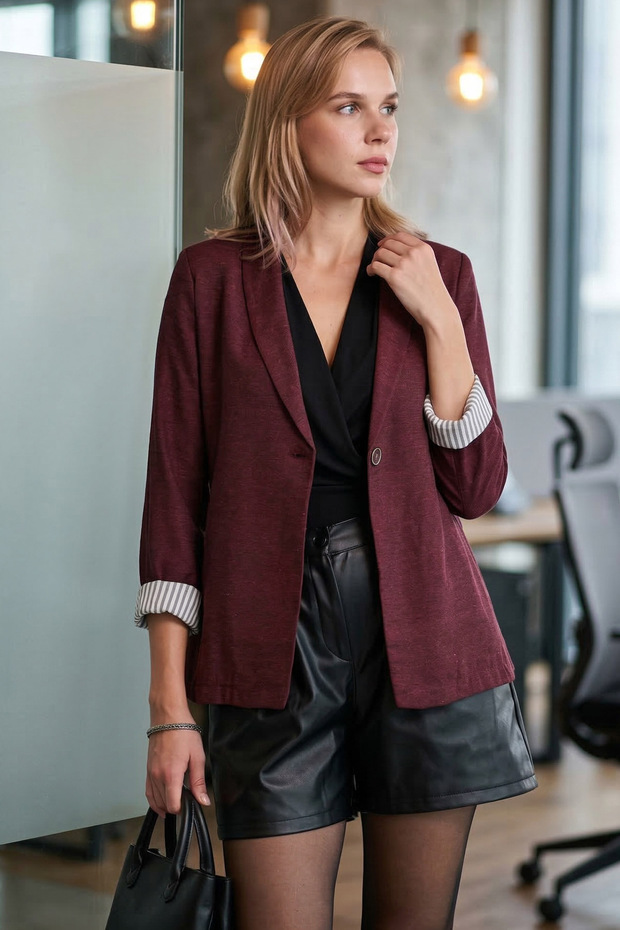 Women's Burgundy Inner-Sleeve Striped Single-Button Jacket ARM-22K001122