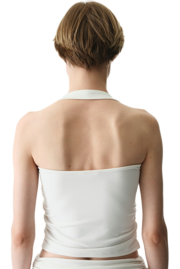 Top alb cu gât Halter - 2