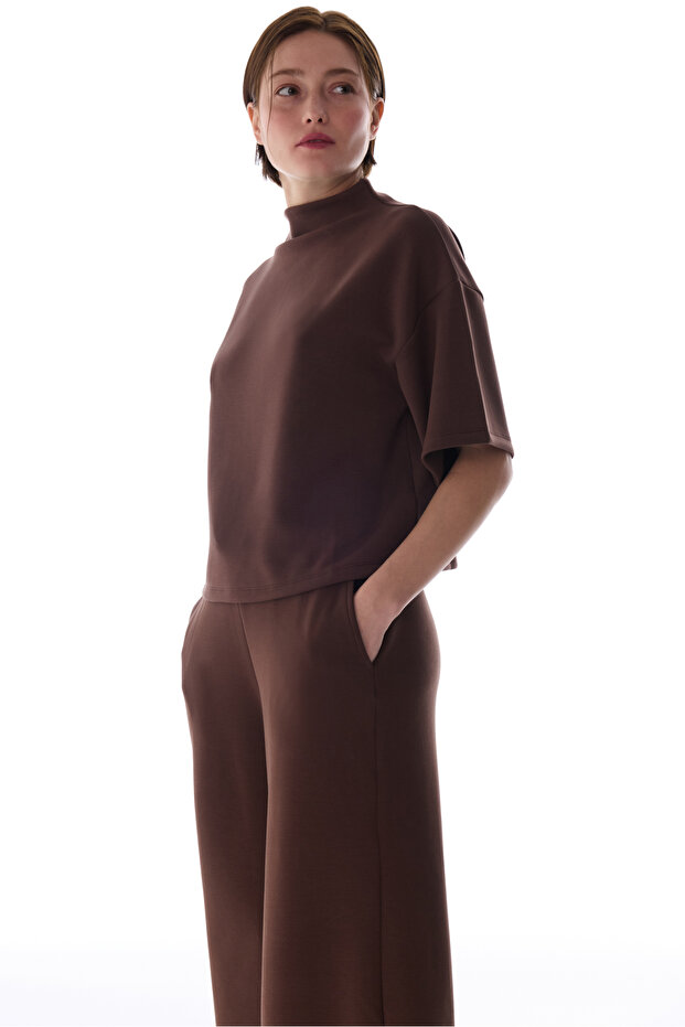 Maro guler rotund crop modal Sus - 4