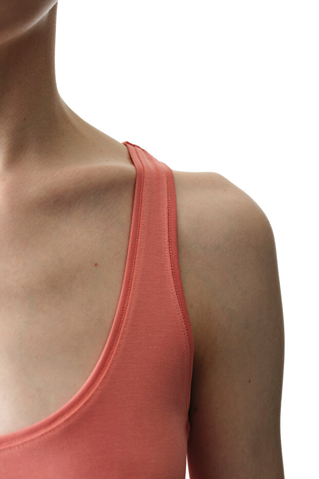 Mercan U Yaka Modal Atlet - 3