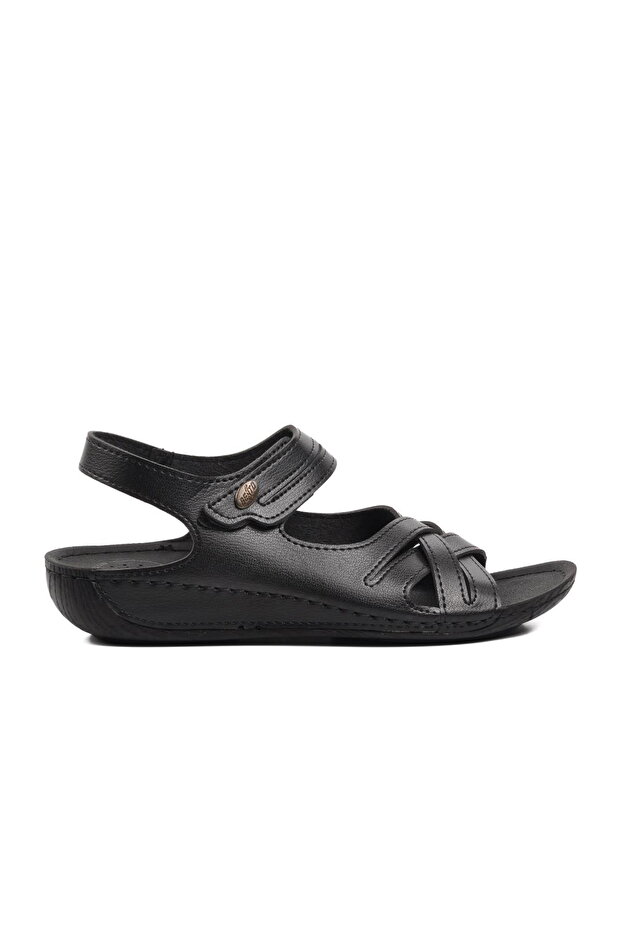 Black Women's Flat Sandals