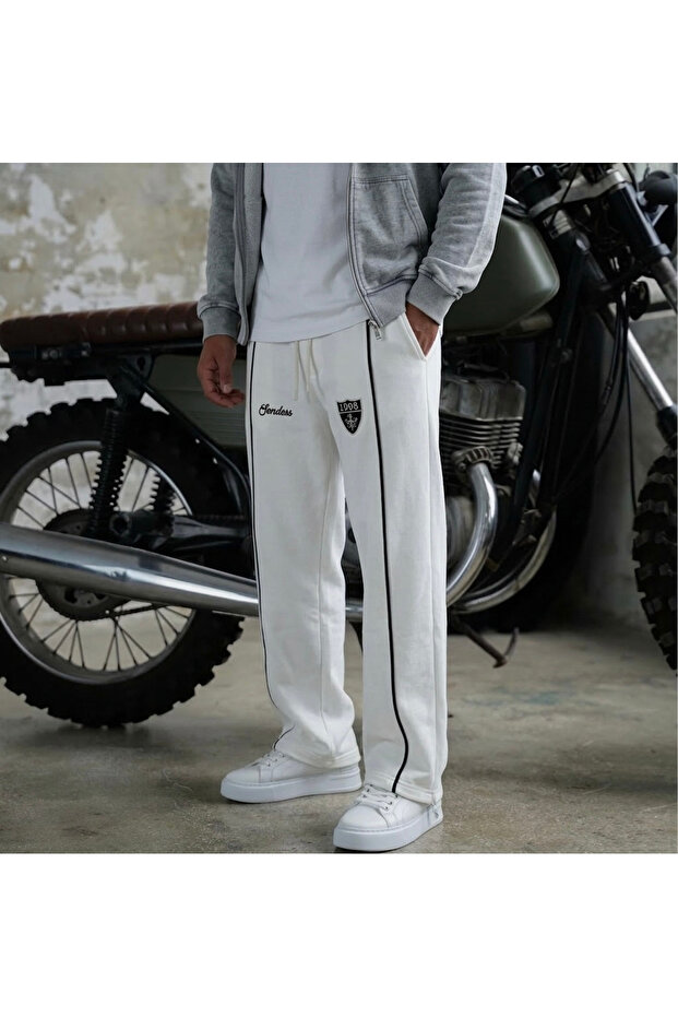 1998 Embroidered Stripe Detail Loose Tracksuit White