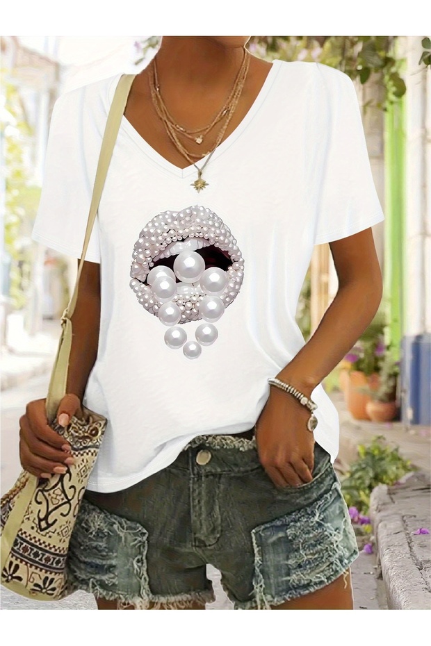 Women's Pearl Pattern Lip B Printed V-Neck Sleeved Regular Fit T-Shirt