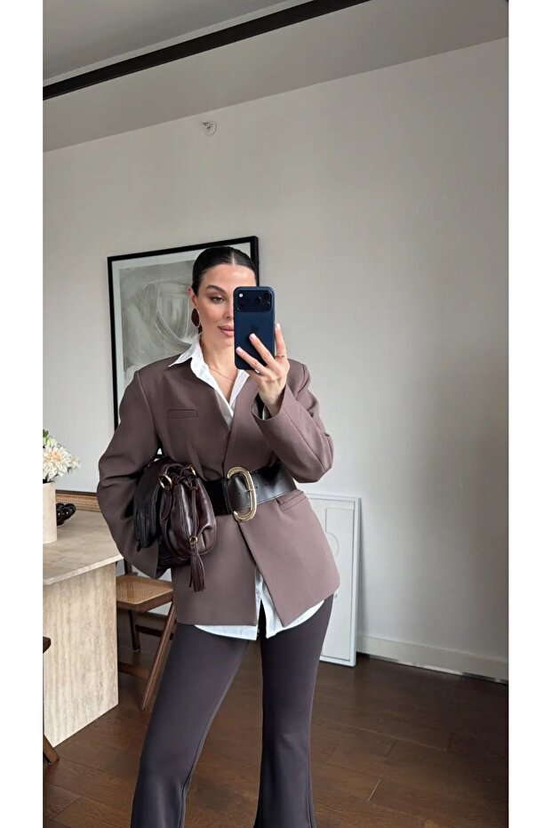 Large Buckled Belt Piece Jacket