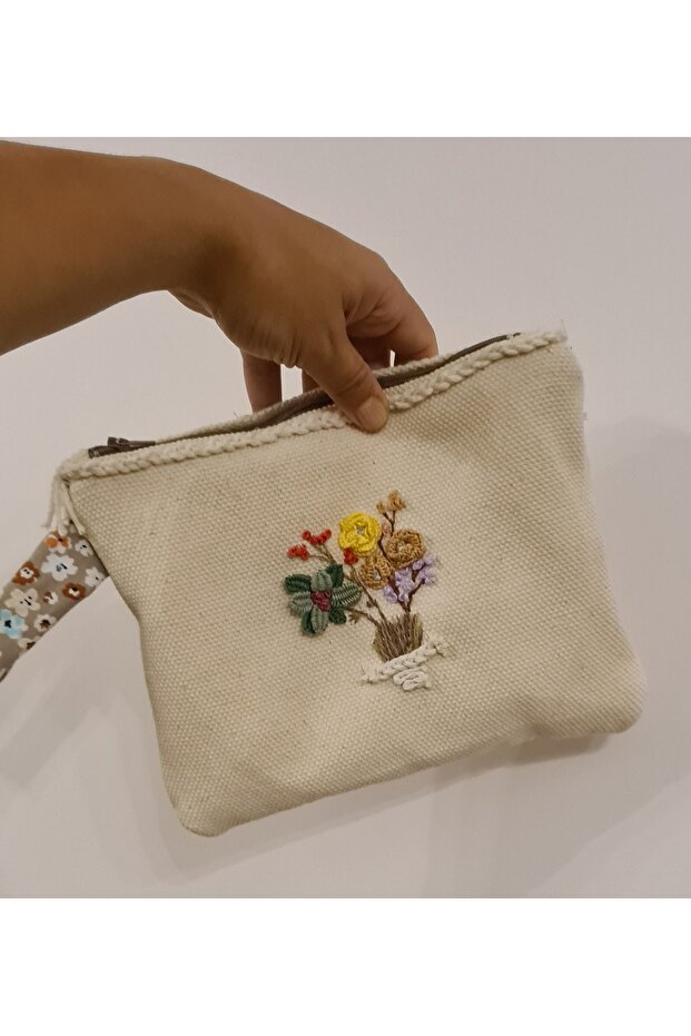 Handmade Linen Cream Kasnak Embroidered Clutch, Portfolio Bag