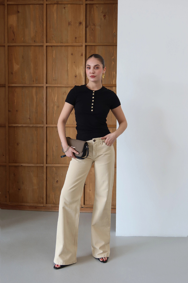 Low-Rise Bootcut Leg Jeans Beige