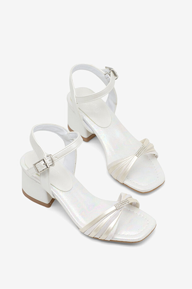Girl's PU Sole Stone Detailed Accessories Heeled Shoes