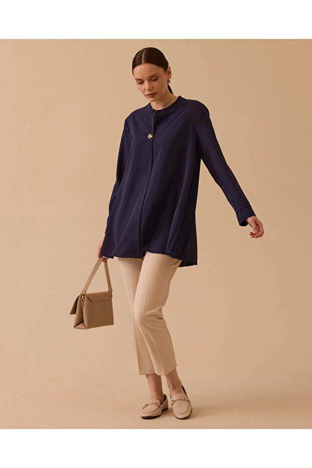 Arka Pliseli Hakim Yaka Gömlek - 2