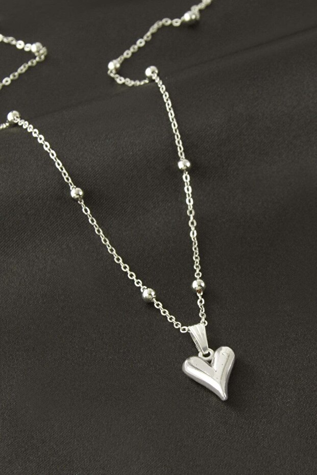 Heart Shaped Pendant Necklace