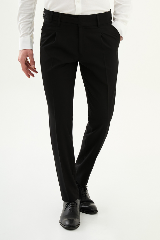 Straight Slim Fit Pleated Men's Trousers with Side Buttons Black - 38350.26Y