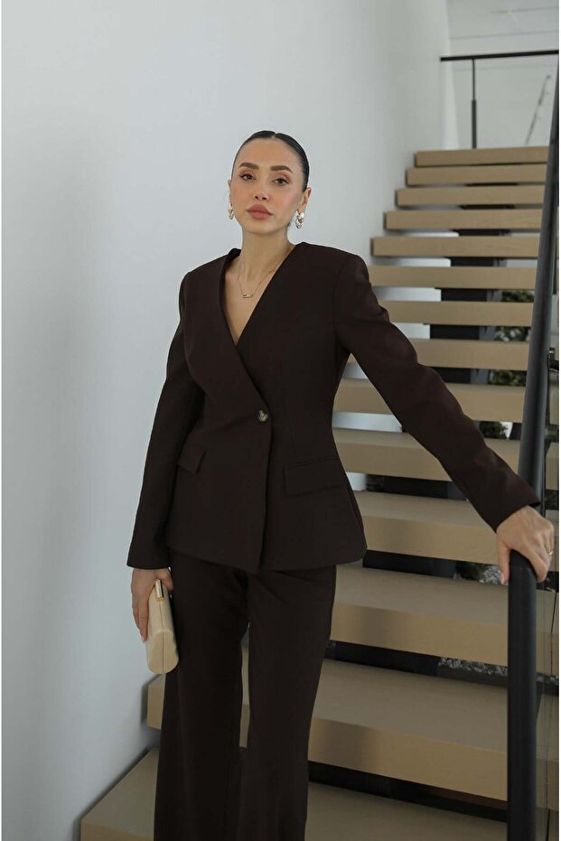 Brown V-Neck Jacket Pants Set - 3