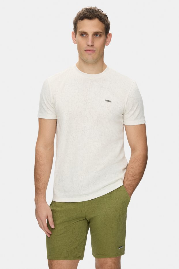 Taylor Bone Color Crew Neck Crinkle Lightweight Fabric Metal Logo Standard Fit Men's Tshirt