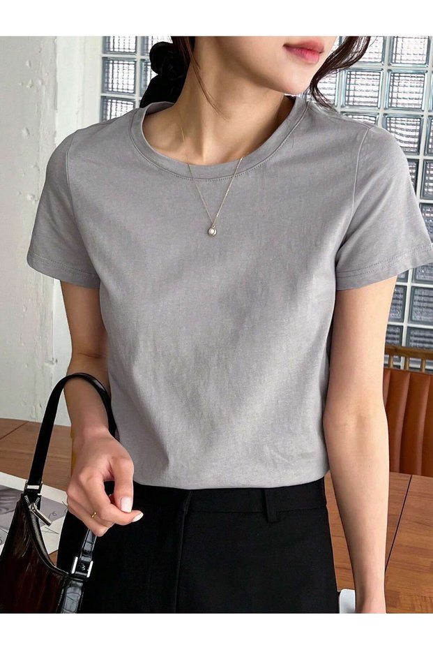 Women's Crew Neck T-Shirt - Oversized T-Shirt