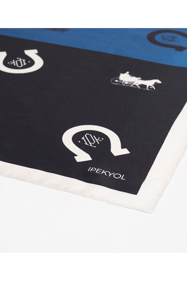 Görsel ve monogram baskılı ipek eşarp - 2