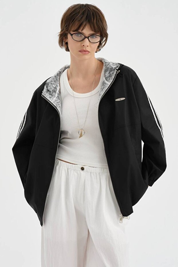 Women's Inside D Lace Detailed Hooded Design Raincoat Jacket