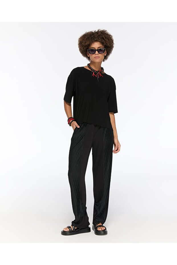 Crinkle Detailed Trousers