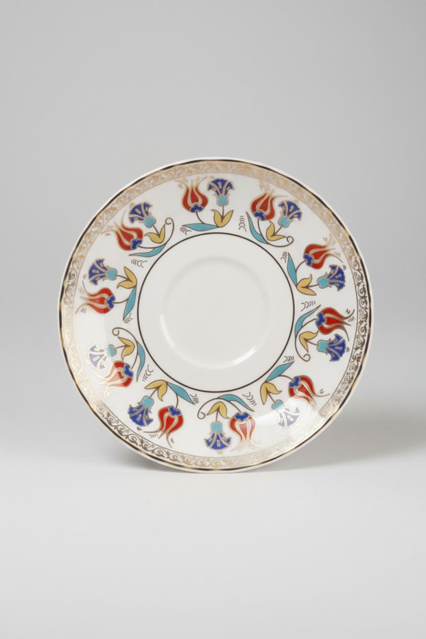 6-Person Elegant Patterned Gilded Tea Plate 12cm