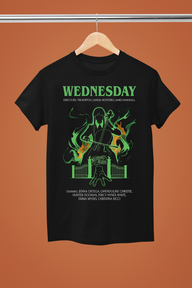 تيشيرت WEDNESDAY ADDAMS مطبوع بنسبة 100% قطن LU ذو مقاس عادي