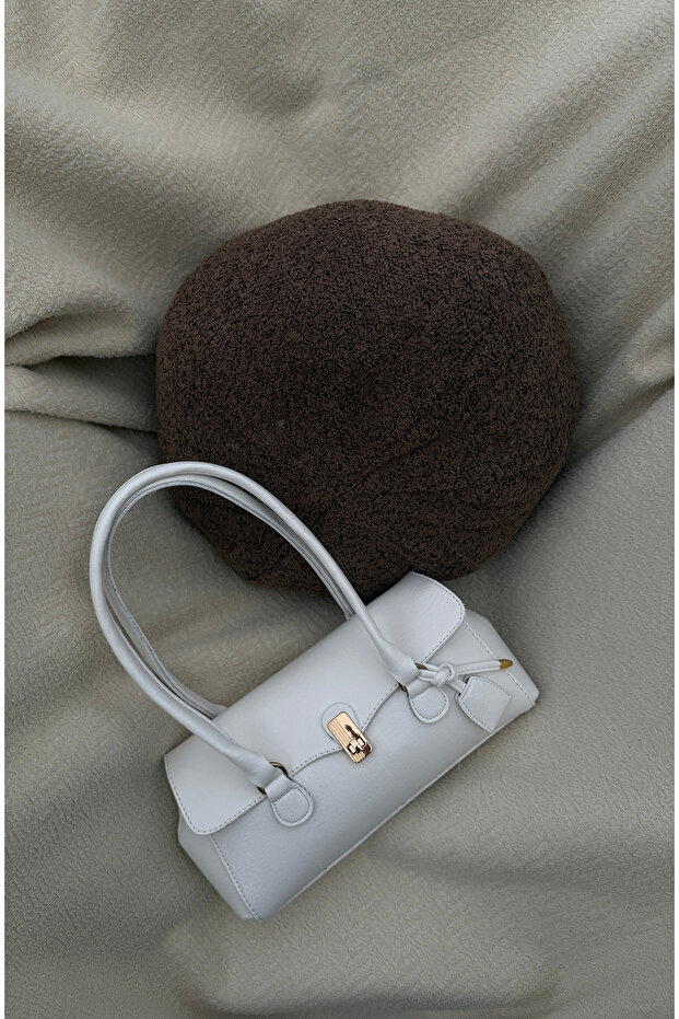 La'Graccio Paris Women's Paves Soft Leather Baguette Bag
