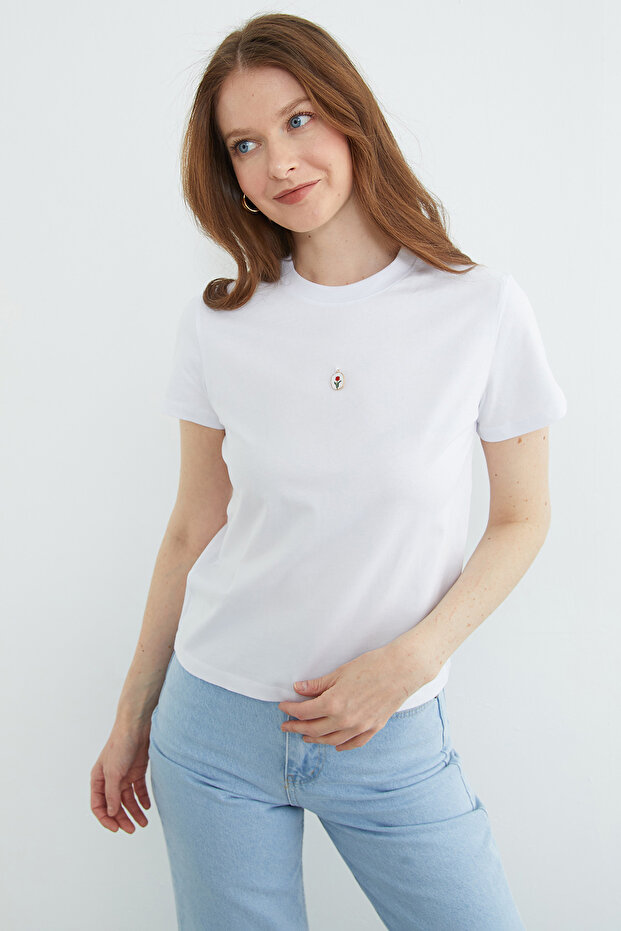 Metal-Accented Crew Neck T-Shirt