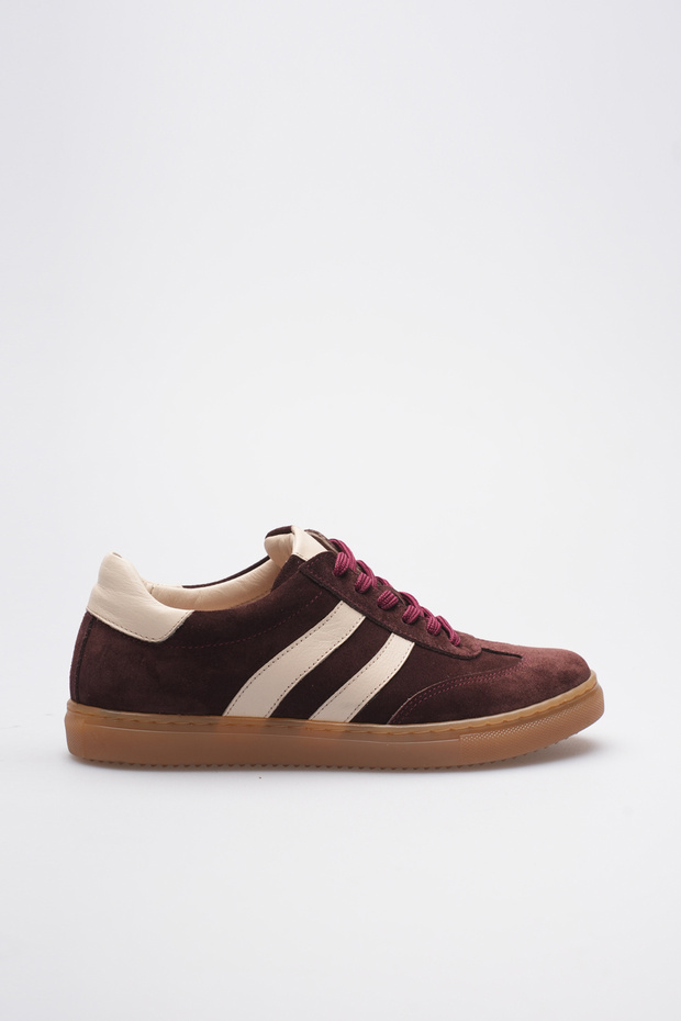 London Women's Sneaker Outer Surface Leather Comfort Soft Sole