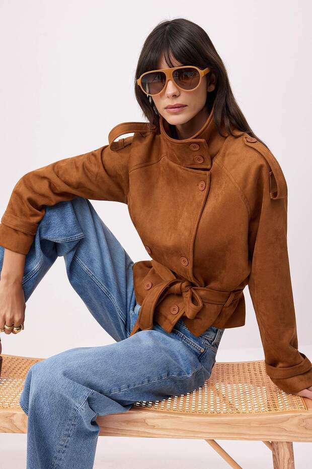 Camel Regular Dik Yaka Kemerli Kısa Süet Trençkot TWOSS26TR00009 - 1