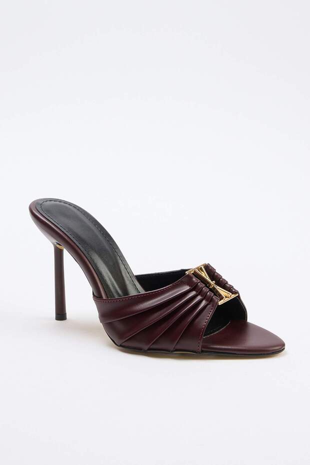 Bordo 9 cm Premium Kadın Klasik Topuklu Ayakkabı TAKSS26TO00037 - 2