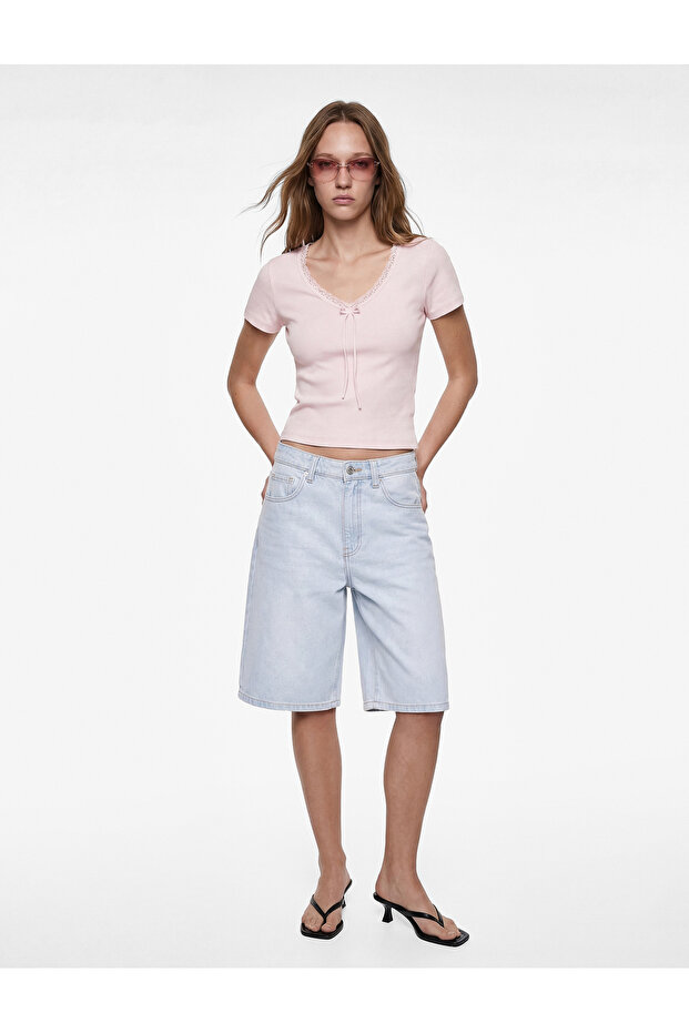 Slim Fit Short Sleeve Lace Detailed Bow V-Neck T-Shirt