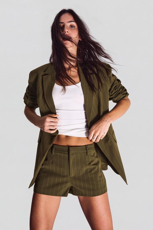 Mini kemerli şort - 1