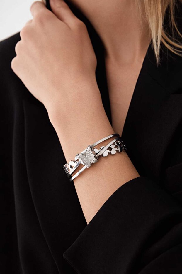 Rosmira | Silver Color Stylish Design Zircon Stone Handcuff Bracelet