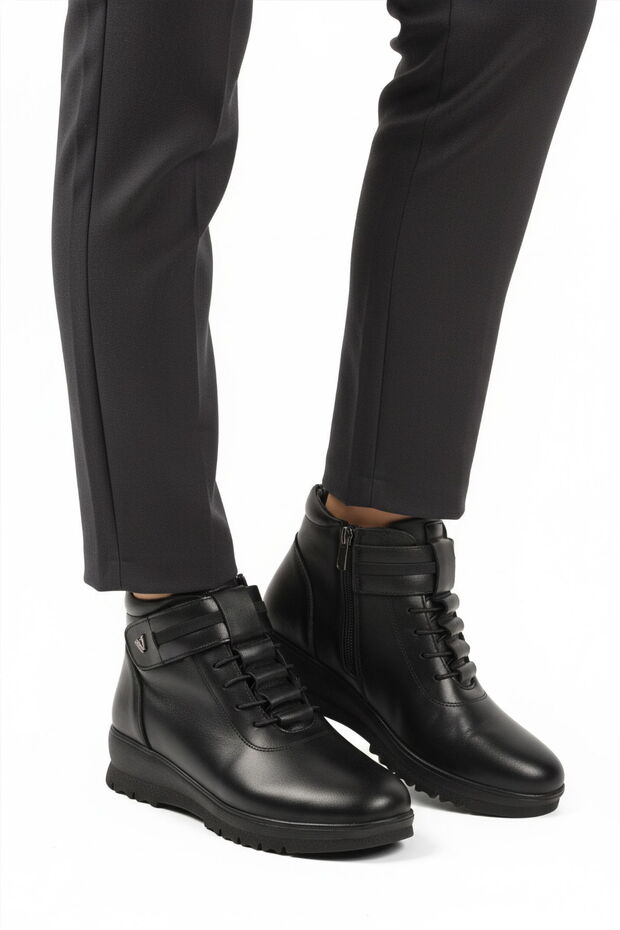 Black Genuine Leather Zippered Women's Flat Boots