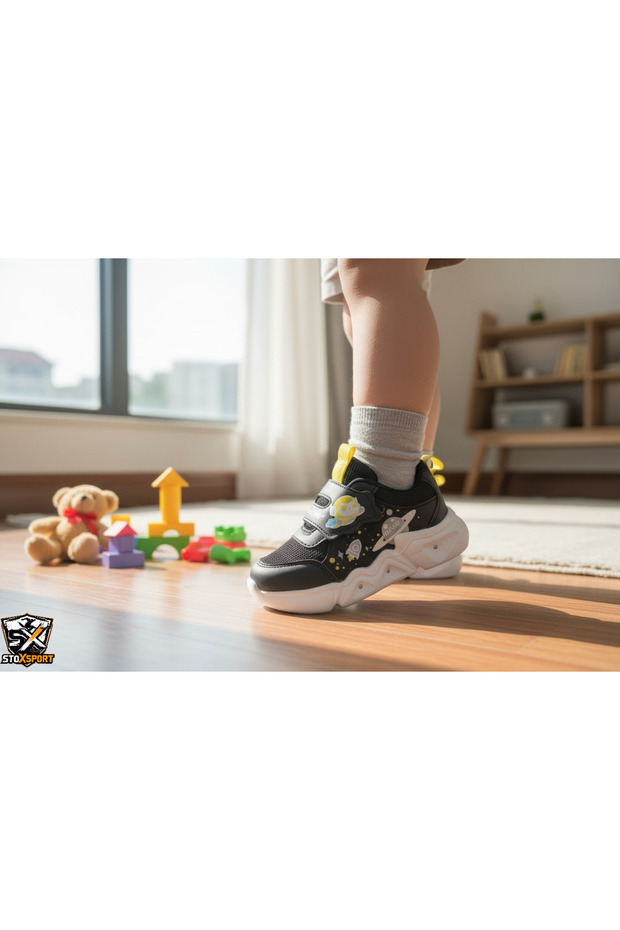 Lightless Children's Sports Shoes Comfortable Sole Daily Use Boys/Girls Sneakers