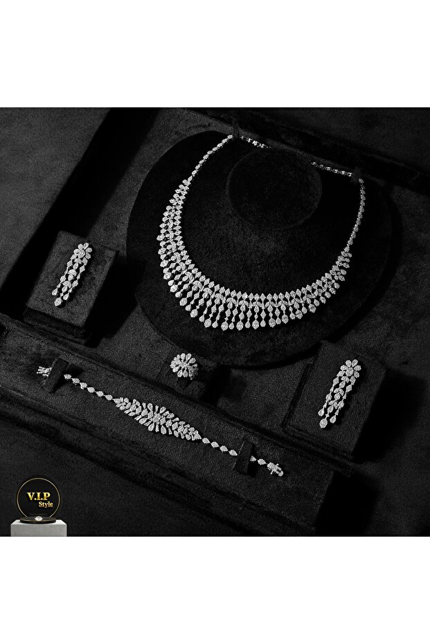 طقم اكسسوارات زركون بدقه الماس
